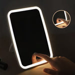 Oglindă de machiaj cu LED – Control tactil, 3 moduri de lumină și luminozitate ajustabilă | Oglindă de baie